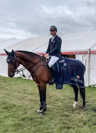 Mehr über den Artikel erfahren Mit neun Pferden unterwegs!